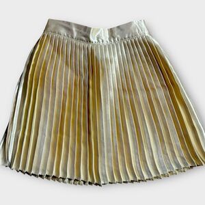 ✨Janie & Jack size 4 gold pleated skirt✨